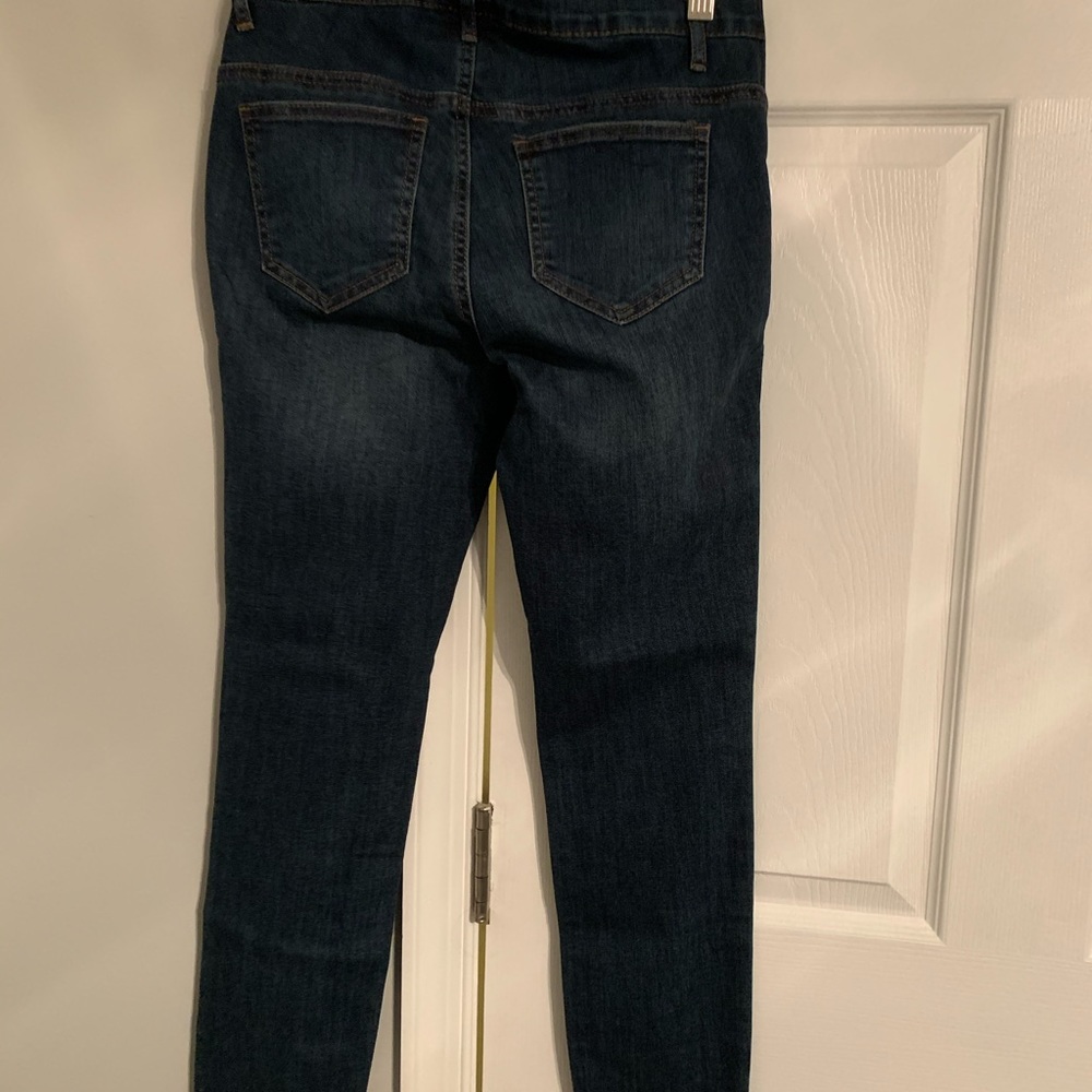 Maturity Jeans - Picture 2 of 2